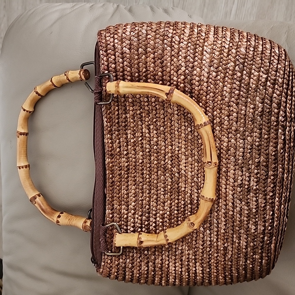 Woven Straw Bag w/Bamboo Handles